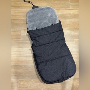 Stroller footmuff - super comfortable, like new